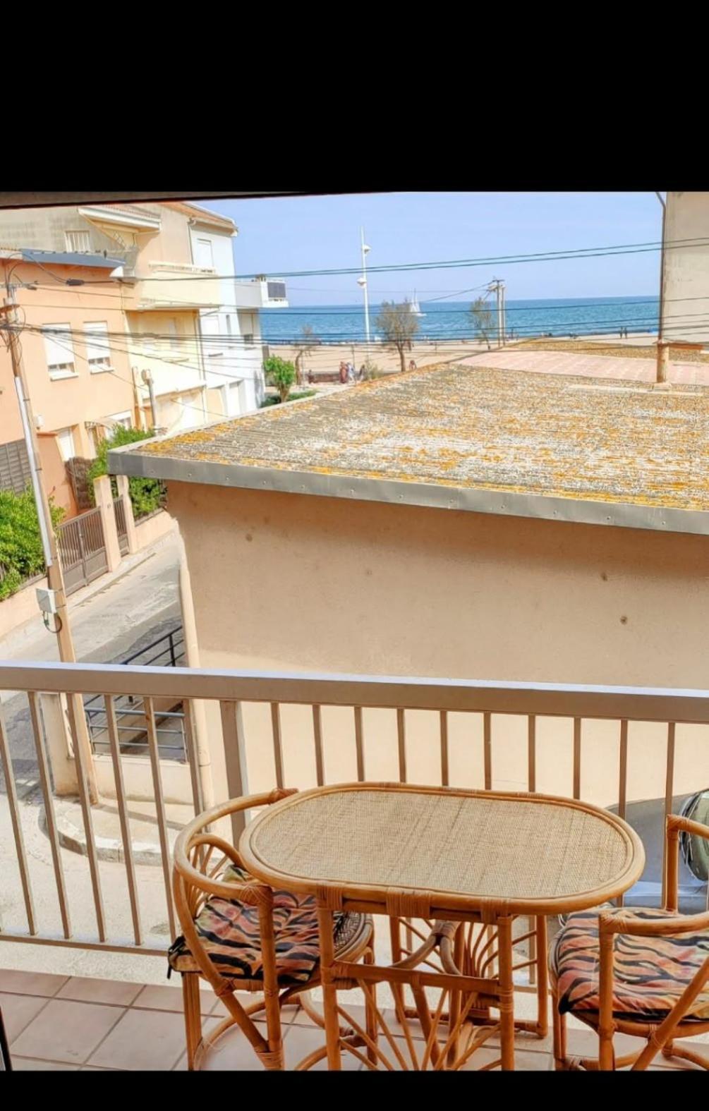 Sejour A Valras T1 Vue Sur Mer - 50M Centre Et Mer Apartment Exterior photo
