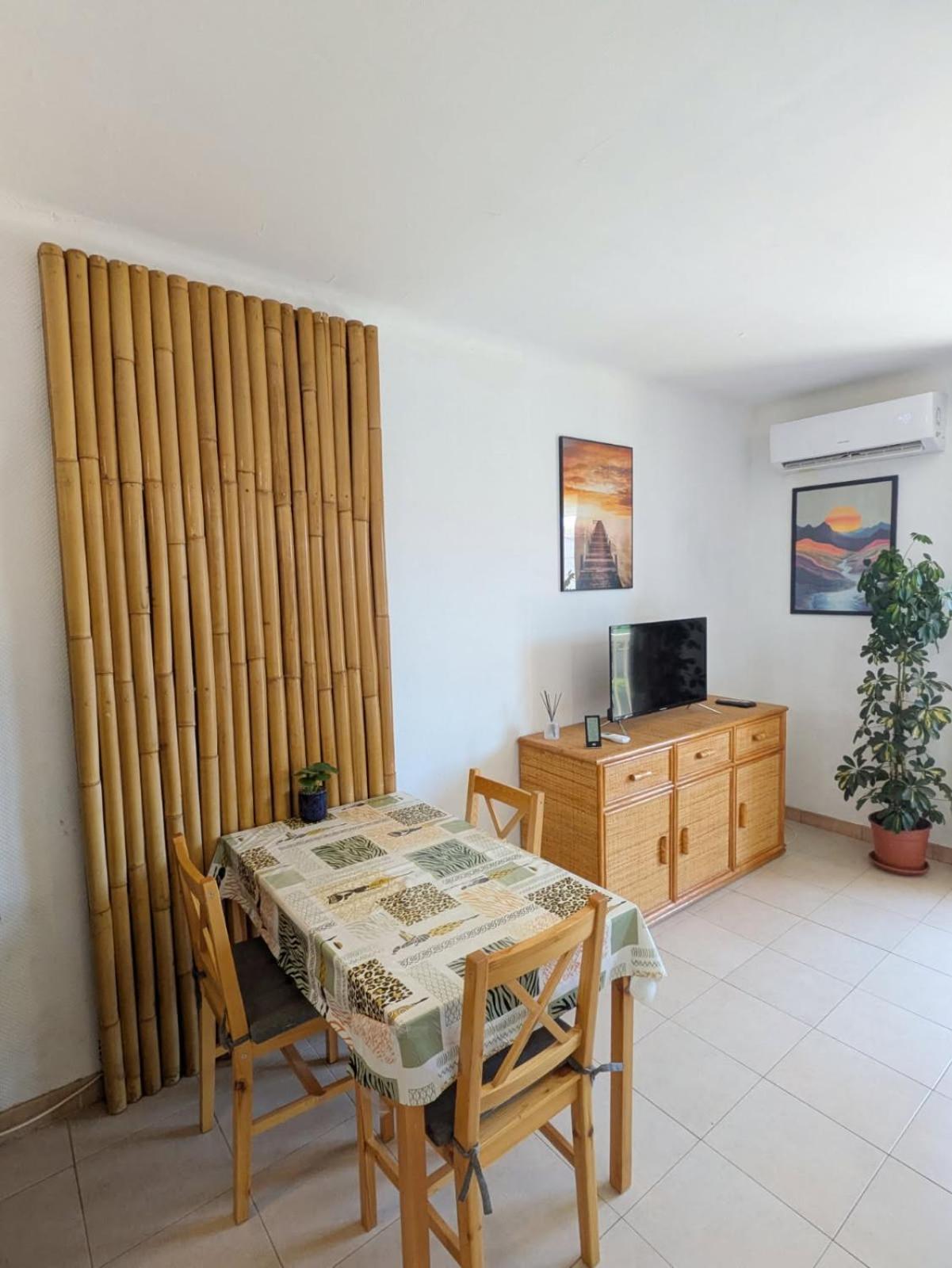 Sejour A Valras T1 Vue Sur Mer - 50M Centre Et Mer Apartment Exterior photo